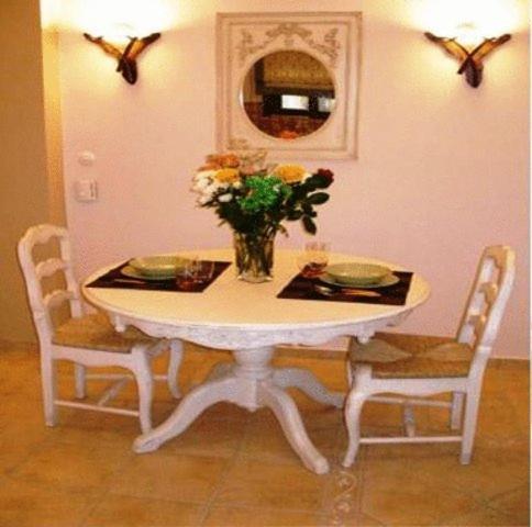 Giogarakis Suites إليوناس الغرفة الصورة