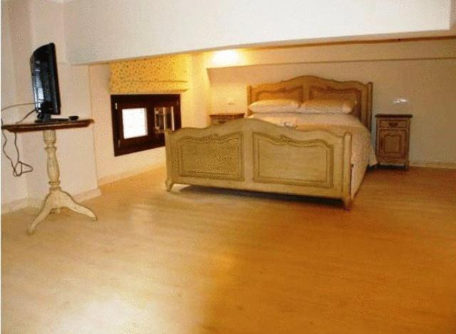 Giogarakis Suites إليوناس الغرفة الصورة