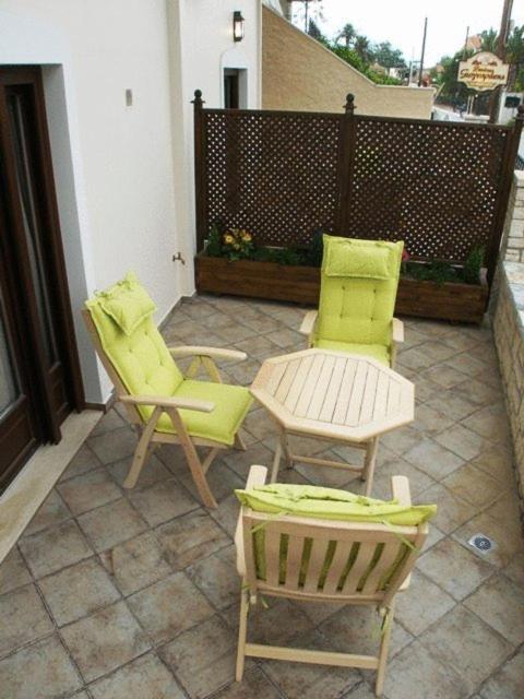Giogarakis Suites إليوناس الغرفة الصورة